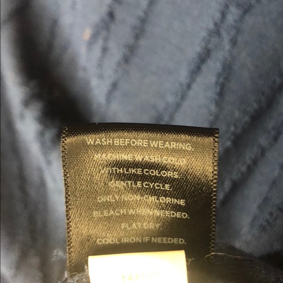 Simply Vera Vera Wang Blue Textured Blouse Large - Picture 5 of 6